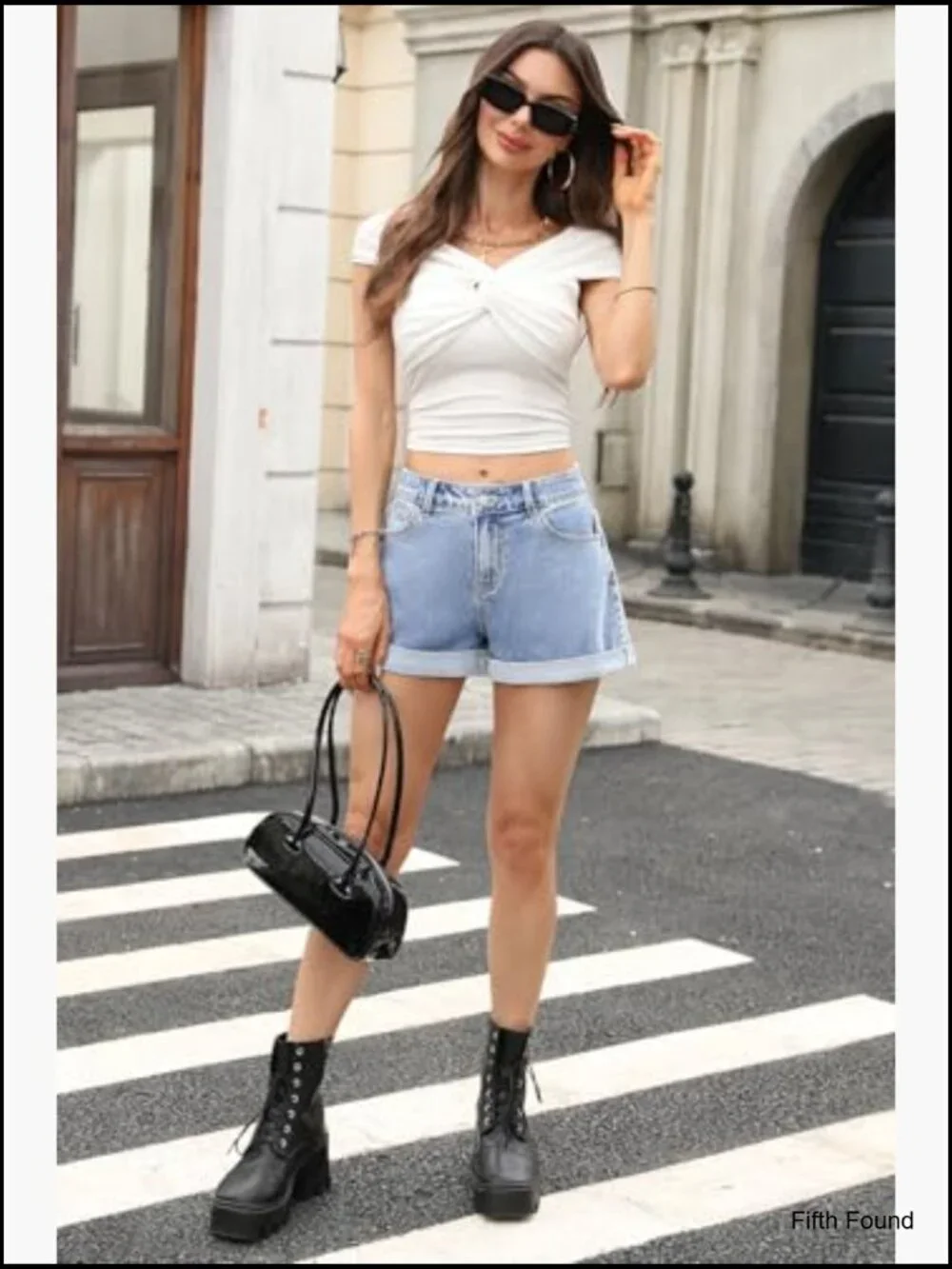 Low Rise Baggy Cuffed Denim Shorts with Pockets Loose Fit Jorts
